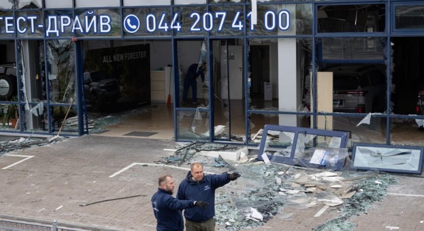 Zelenszkij: Az oroszok az éjjel 16 ballisztikus rakétával és 280 drónnal támadták Ukrajnát