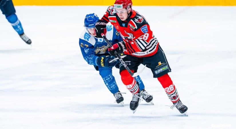 Egy távozó mellett egy érkező a Bikáknál