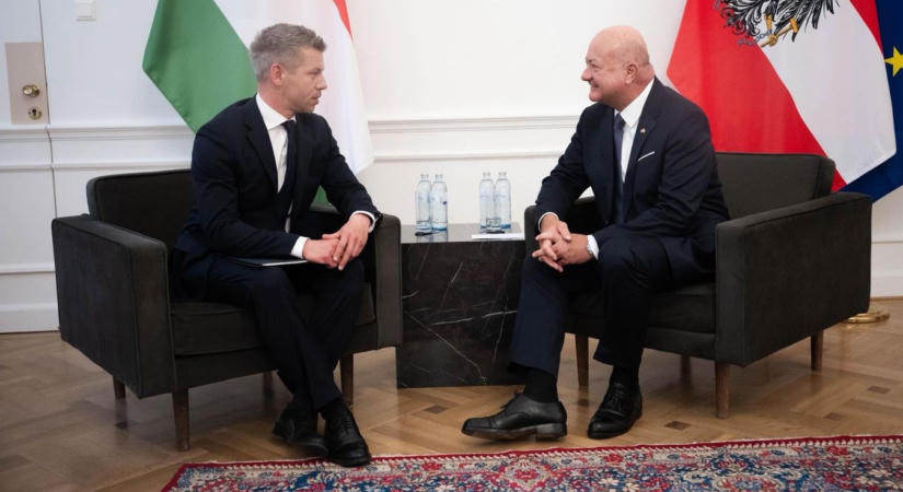 Ausztria az EU-hoz fordult a paksi fenékküszöb miatt, Magyar Péter kifakadt