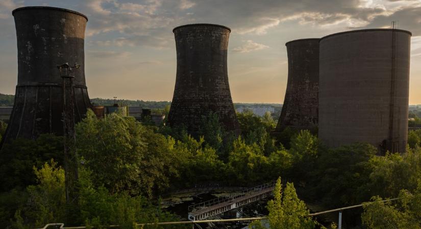 Visszatér az élet az acélgyárba (Fotókkal)