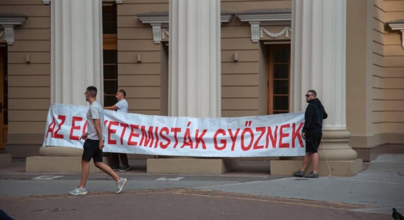 Vasárnap Szabadkán várják az egyetemisták a polgárokat