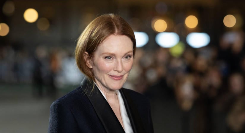 Julianne Moore 24 éves lánya a színésznő kiköpött mása: együtt léptek a fotósok elé