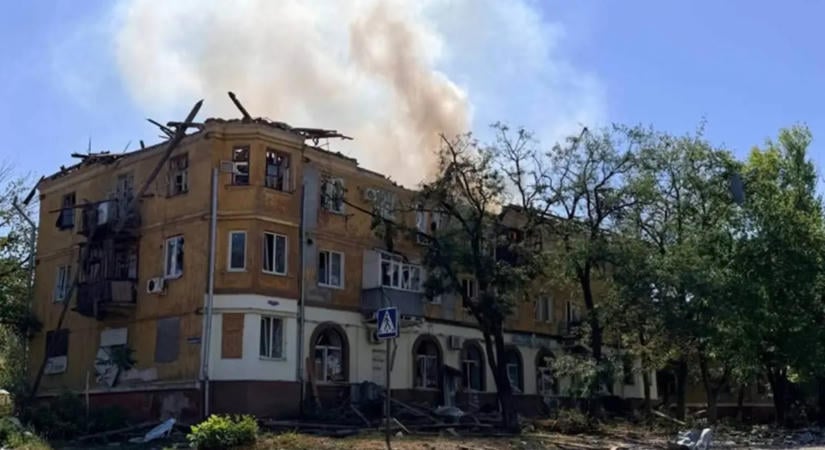 Orosz légibombák csapódtak Kramatorszkra, 11 sérült, köztük egy kéthónapos csecsemő