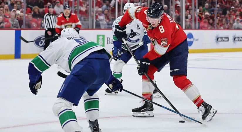 NHL: Brady Tkachuk újabb triplája, hosszabbítás után nyert a Florida