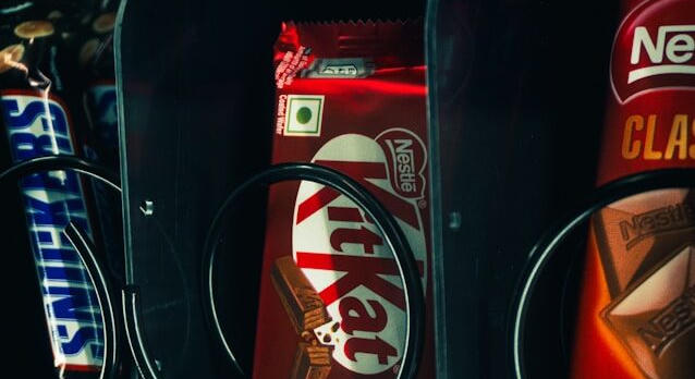 Egyszerűbb összetevőnevekkel oszlatná az „ultrafeldolgozott” élelmiszerekkel kapcsolatos félelmeket a Nestlé