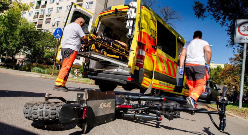 Két tizenéves szenvedett súlyos rollerbalesetet, az egyiket eszméletlen állapotban vitték kórházba