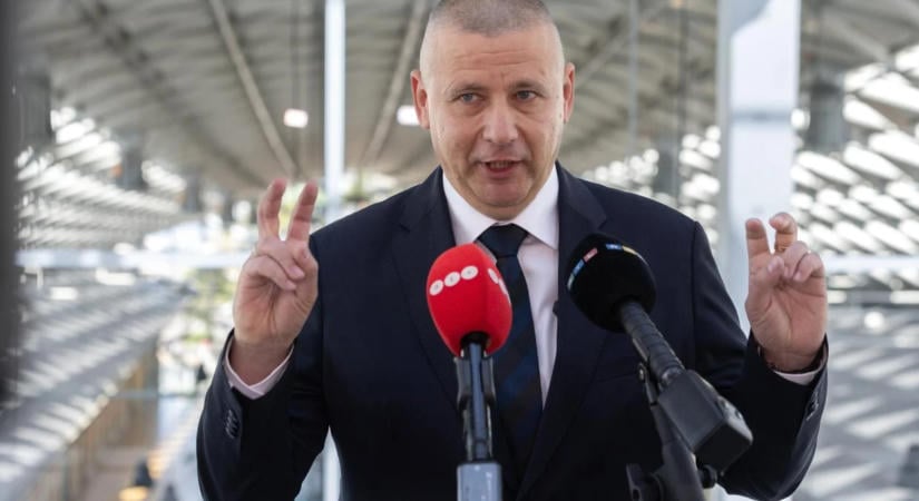 Ruszin-Szendi Romulusz: a magyar emberek biztonsága az első