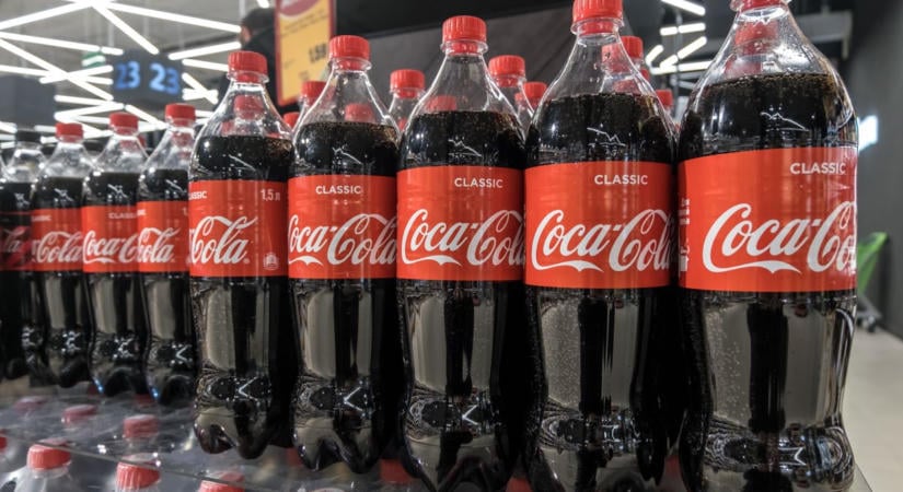 Eddig a titkos recept volt a szentírás a Coca-Colánál, most mindent boríthat a cég – erre a cunamira senki sem számított