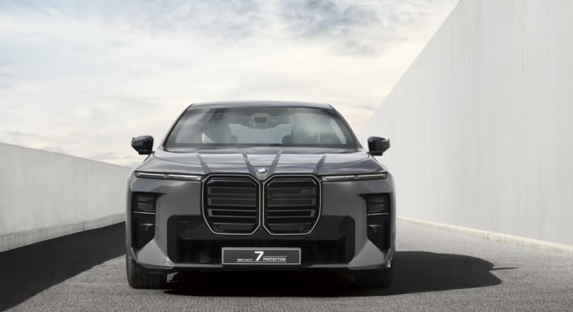 Ha golyóálló luxusautó kell, akkor ez a BMW neked való!