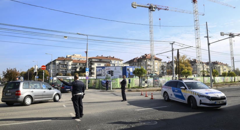 Világháborús bomba miatt lezárták és kiürítették az Üllői út egy részét