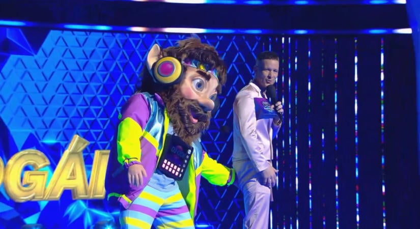 Sebestyén Balázs alteregója, DJ Odi letapizta Istenes Bencét