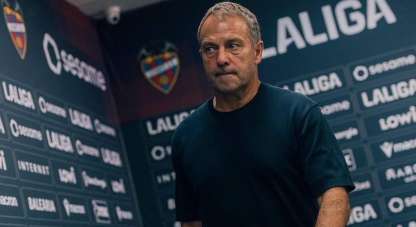 Hansi Flick is megszólalt: tényleg eladó az FC Barcelona sztárja