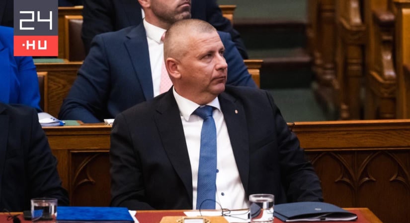 Feljelentéset tett Ruszin-Szendi a Szerbiának eladott harckocsik ügyében