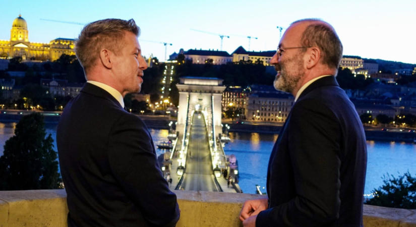 Manfred Weber segítséget ajánlott a napi 1 millió eurós brüsszeli bírság leállítására