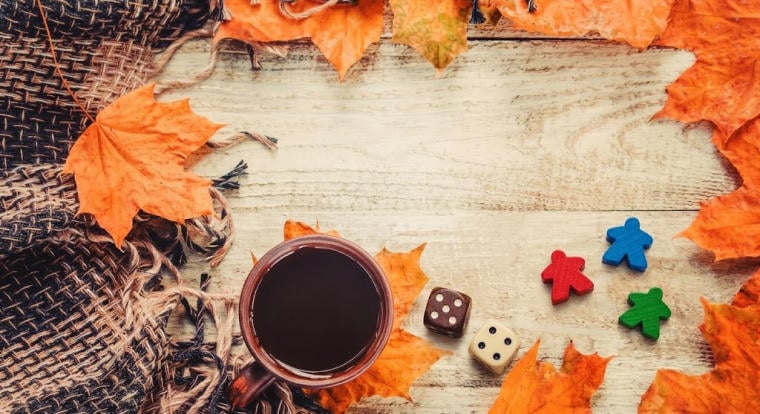 5 cozy társasjáték, amivel őszi hangulatot varázsolhatsz a nappalidba
