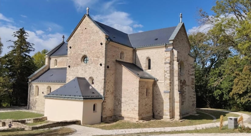Nyolcszáz éves falak a Bükkben – a Bélapátfalvai Ciszterci Apátság