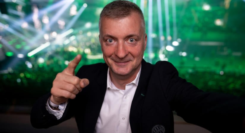 Kubatov Gábor maradhat a Fradi elnöke