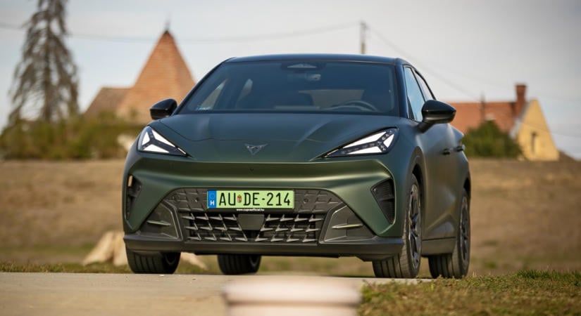 Vezettük az új CUPRA Ravalt: ezt tudja a 226 lóerős méregzsák – fotók