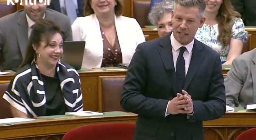 Országgyűlés ülése: éles szócsaták, vitatott törvények és a V4-ek jövője a parlamentben