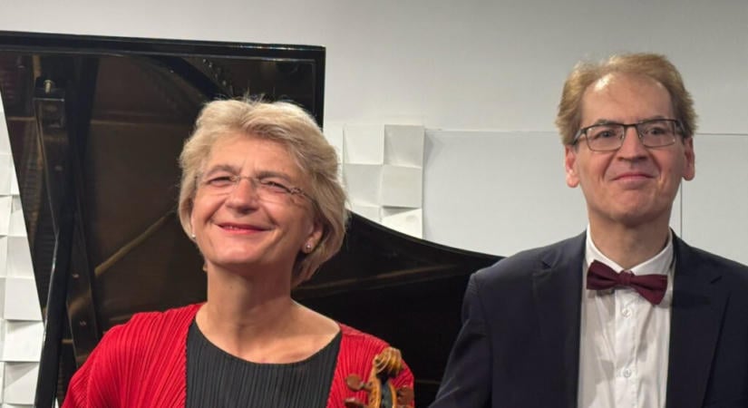 HANGZÓ ÖSSZKIADÁS Beethoven összes szonátája hegedűre és zongorára. Antje Weithaas és Várjon Dénes három hangversenye / Bartók Emlékház