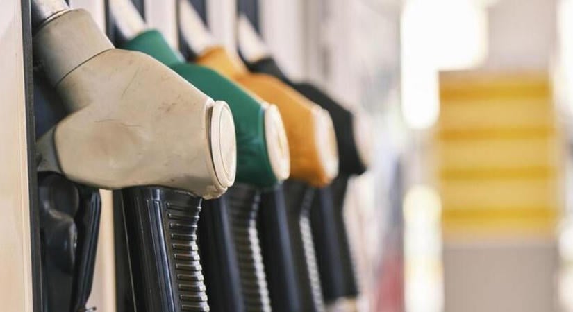 Valami nagyon furcsa történik a benzinkutakon kedden is