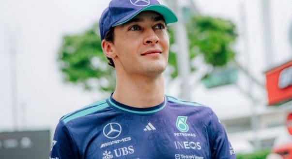 Russell még egy büntetést kap a mostanin túl