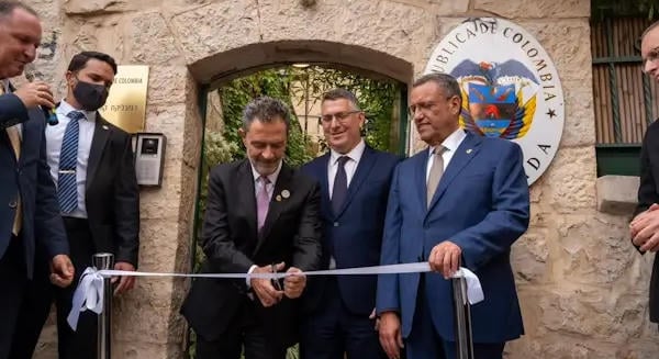 Kolumbia Jeruzsálembe helyezte át izraeli nagykövetségét