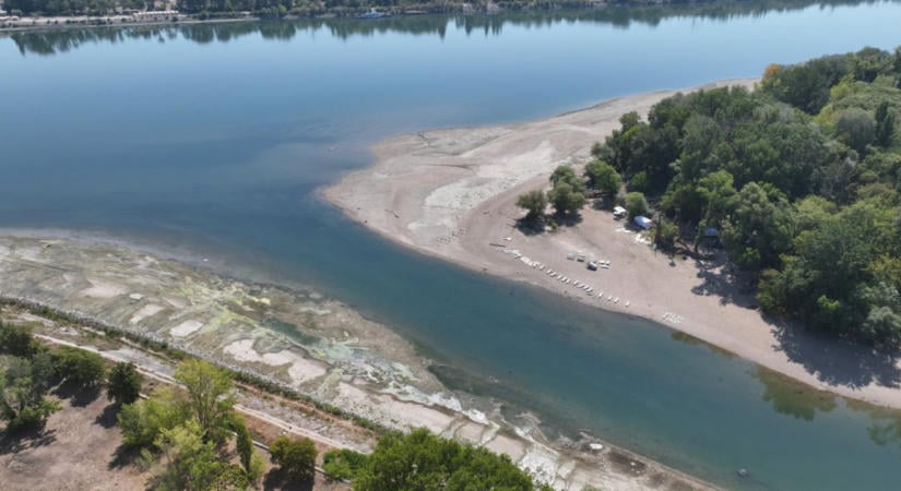Rákkeltő méreg csorog a Dunába, szemben nyugágyak sorakoznak a Hajógyári-szigeten