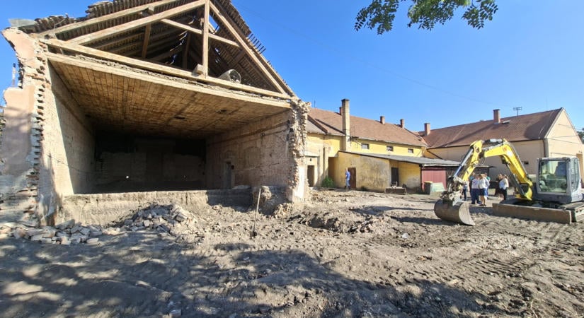 Új élet költözik a biharnagybajomi moziba