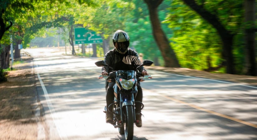 Szemre megállapították a rendőrök, hogy 205-tel ment, elkobozták a motorját