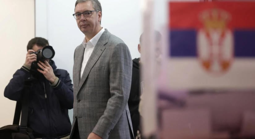 Az állami vagyon és dokumentumok eltüntetésétől tart a szerbiai választásokon győztes Egyetemista Lista