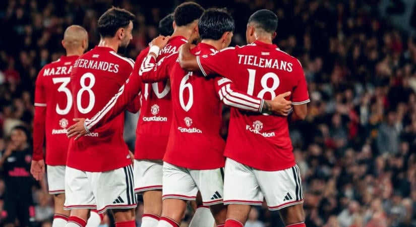 Kifizeti a Manchester United a világsztár 95 millió eurós kivásárlási árát