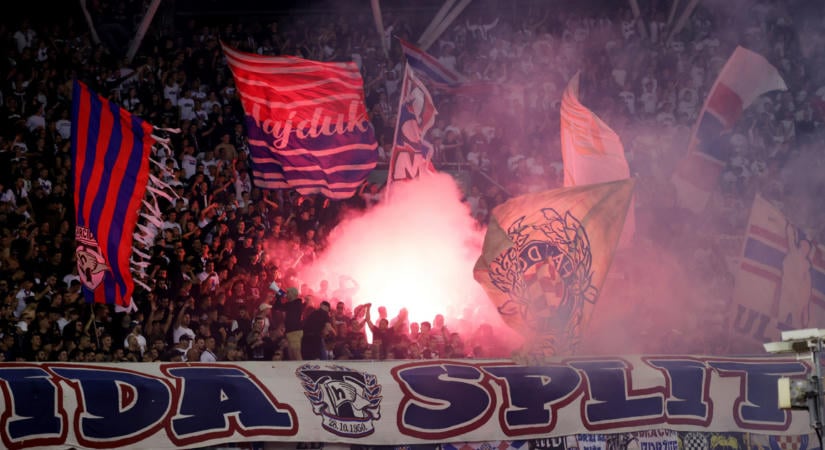 „Kelj fel, Adolf” – náci rigmusokkal vonultak a Hajduk szurkolói az Ajax elleni meccsre Splitben