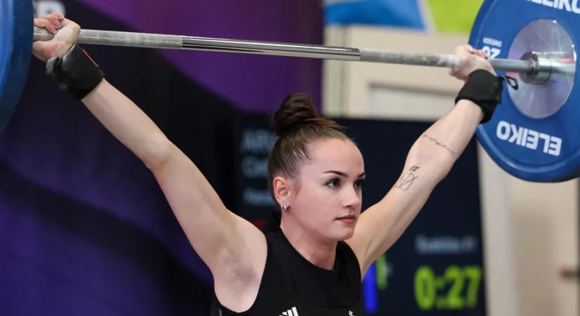 Árva Cintia már kedden megkezdi szereplését a súlyemelők világbajnokságán