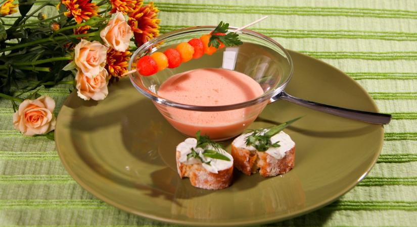 Nyáron kötelező elkészíteni ezt a levest – recept