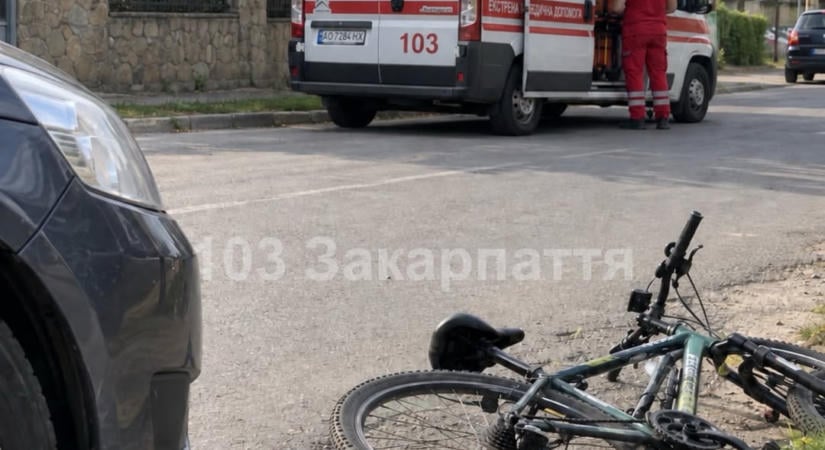 13 éves kerékpáros ütközött autóval Huszton