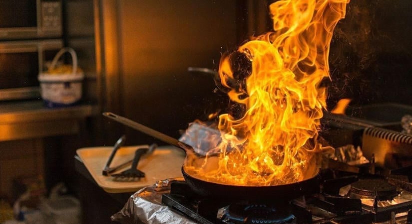 Tűzhelyen felejtett étel füstölt Veszprémben