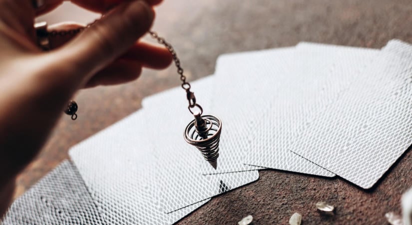 3 csillagjegy, akiknek baljós üzenetet küld a tarot
