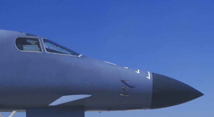 Azonnali hatállyal kivonta B-1-es bombázóit az Egyesült Államok egy brit légitámaszpontról az iráni fenyegetés miatt