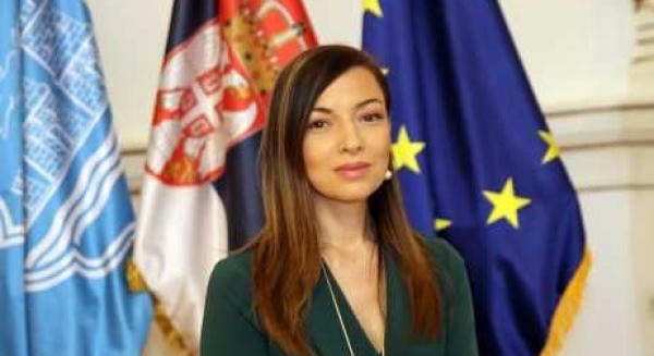 Radar: Adrijana Mesarović is sürgette az újvidéki vasútállomás előtetőjének felújítását