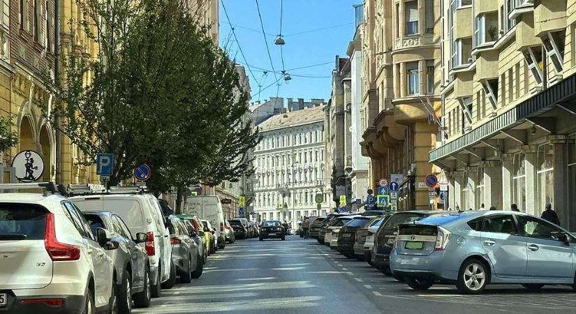 Drágul a parkolás Budapesten: július 1-től csak mobiltelefonon keresztül lehet fizetni a díjakat