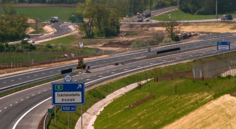 Nyomozás indult az M6-os ügyében