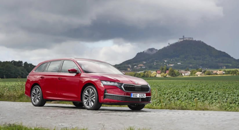 Íme a Škoda első full hibrid autója!