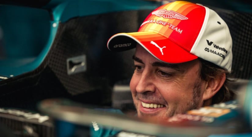Mégsem vonul vissza Fernando Alonso: eldőlt a kétszeres világbajnok jövője