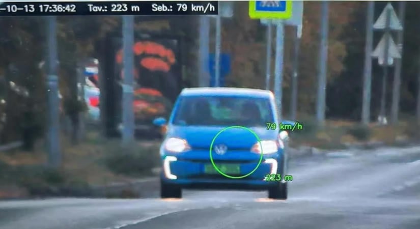 Szigorú ellenőrzés a kerületben: civil autókból is mérik a gyorshajtókat