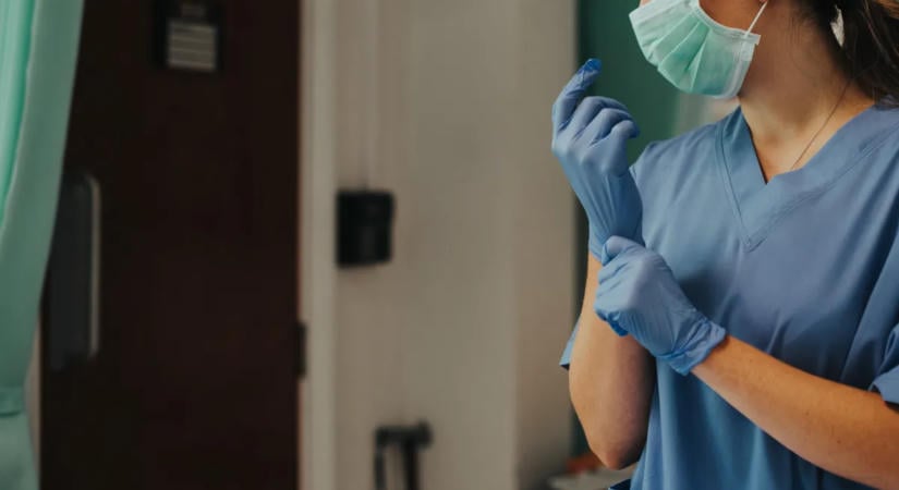 „Hatalmas csalódás, elkeseredettség, düh” – Kiakadtak az egészségügyi dolgozók Magyar Péter bérígéretén