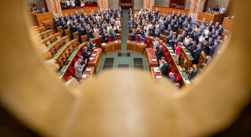 A Tisza-kormány döntött a nagyvállalatok és a szennyező cégek adóztatásáról