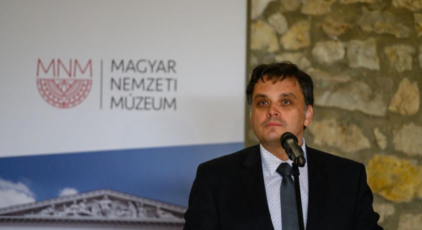 Kereszténydemokrata győzelem, hogy december 24. munkaszüneti nap lesz - tudatta Latorcai Csaba