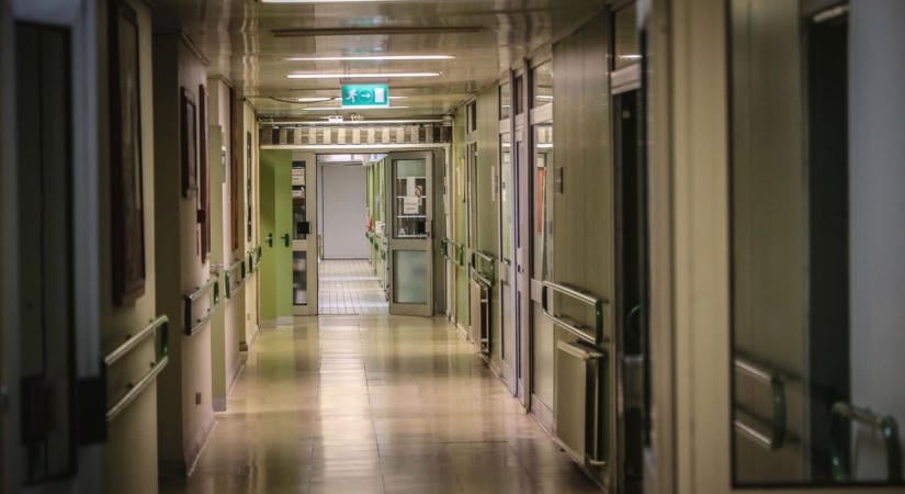 Tömeges megbetegedés volt egy komárom-esztergomi általános iskolában, egy ember kórházba került