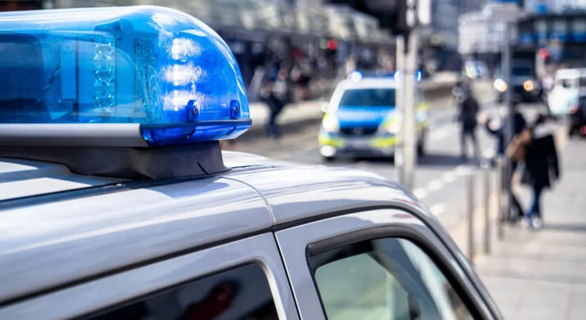 Két férfi egy parkolóhelyen veszett össze, egy 12 éves kislány az életével fizetett érte